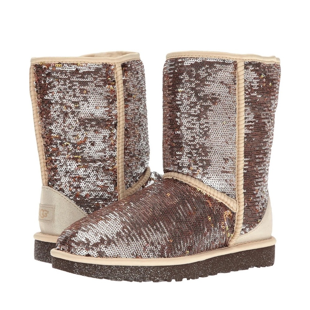 UGG AUSTRALIA WOMENS CLASSIC SHORT BOOTS SPARKLES SEQUIN CHAMPAGNE SIZE 9 #3353